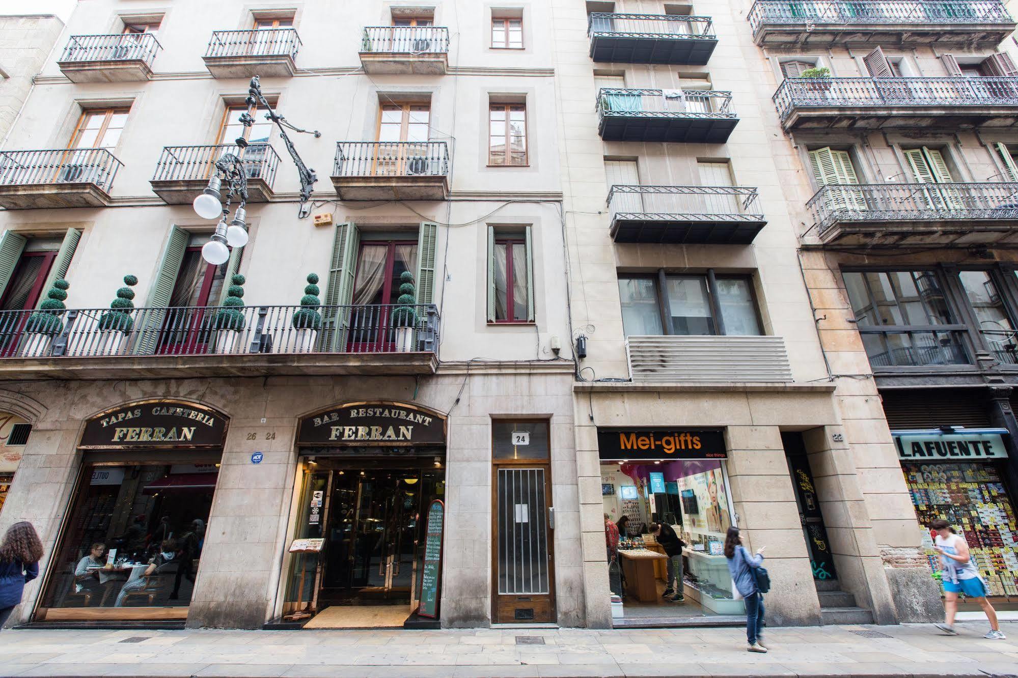 En Ferran By The Streets Hotel Barcelona Exterior photo